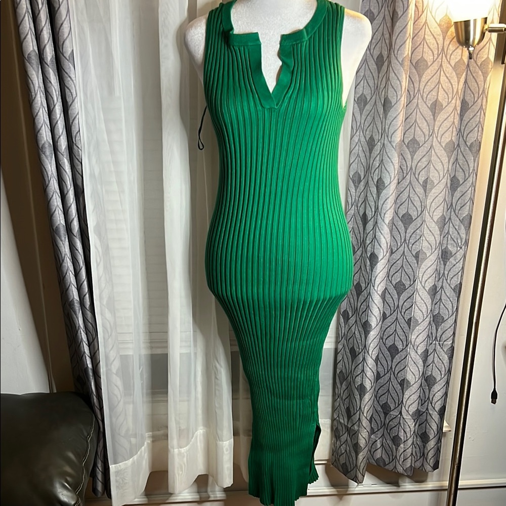 Freshman Emerald Green Sleeveless Midi Dress